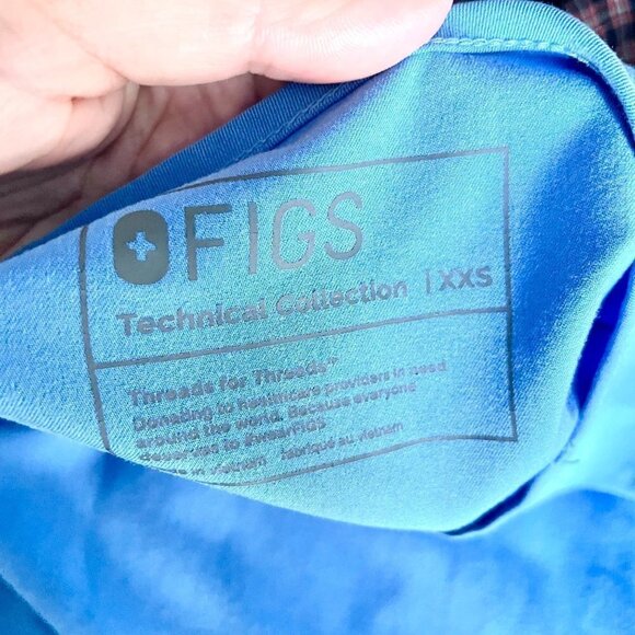 FIG Clothing Casma Three-Pocket Scrub Top in Ceil Blue Size XXS - Picture 6 of 7